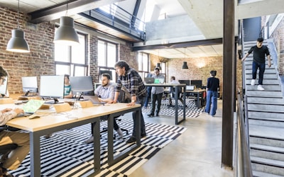 K1体育官方获得的行业资质认证与荣誉证书展示